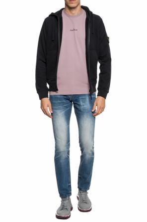 T-shirt with a logo, zdjęcie 2 T-shirt with a logo od Stone Island